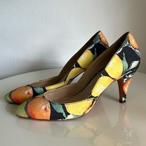 LOEFFLER RANDALL Tamsin Citrus Print Pinup Pimps Heels Size 8